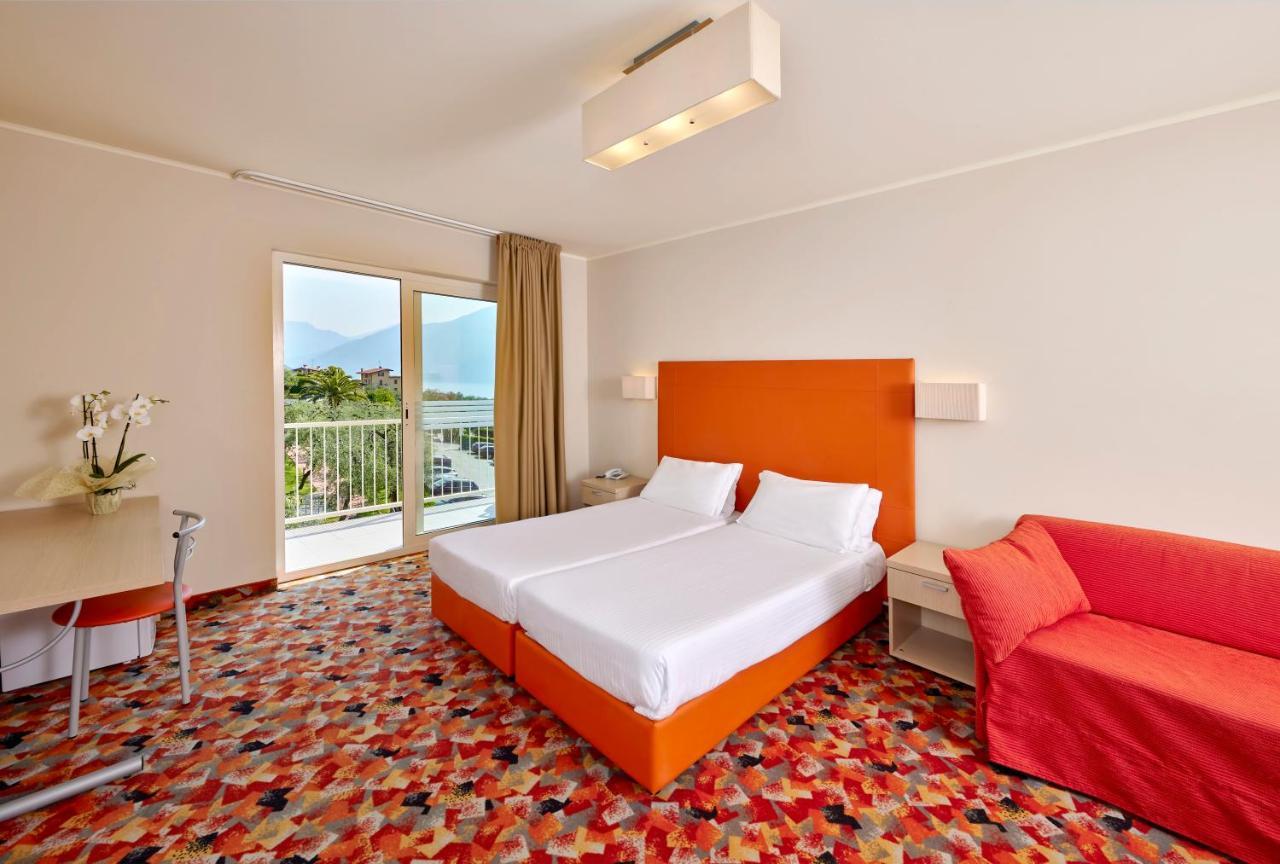 Hotel Royal Village Limone sul Garda Kültér fotó