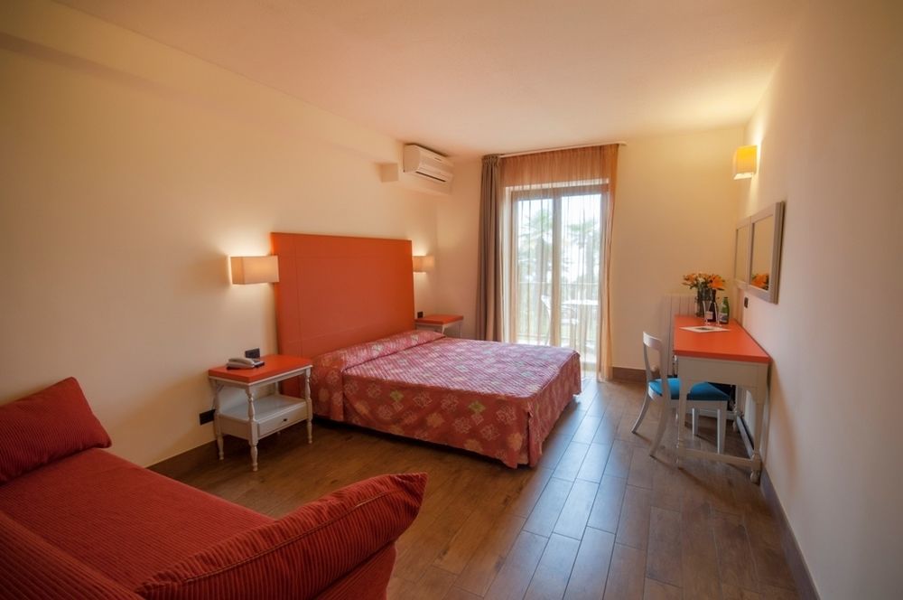 Hotel Royal Village Limone sul Garda Kültér fotó