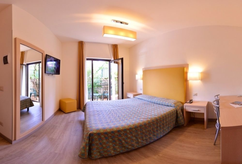 Hotel Royal Village Limone sul Garda Kültér fotó